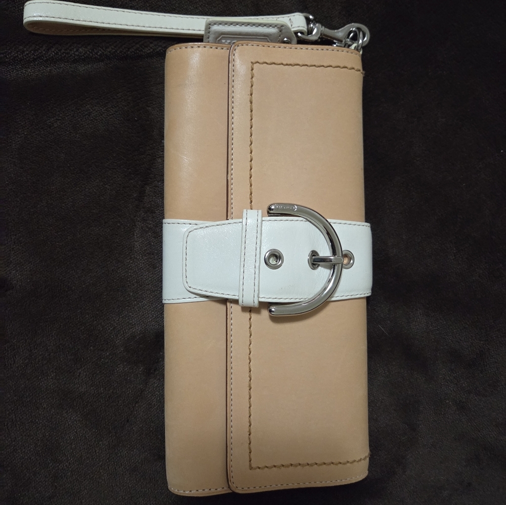COACH authentic leather wallet